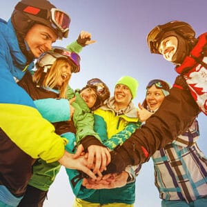 RESERVA 1 DÍA COMPLETO PARA TU FAMILIA O AMIGOS DE CLASES SKI O SNOWBOARD